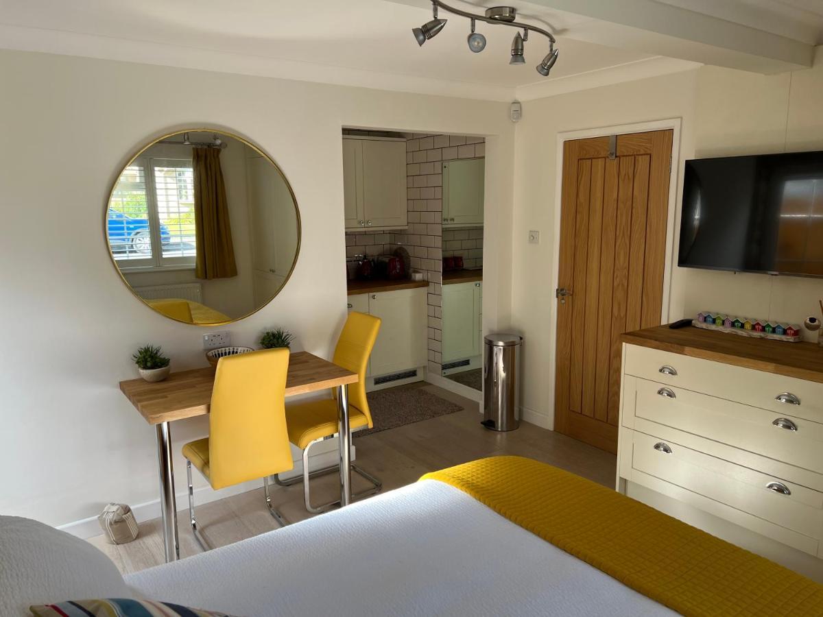 No 64 Bed And Breakfast Lymington Exterior foto